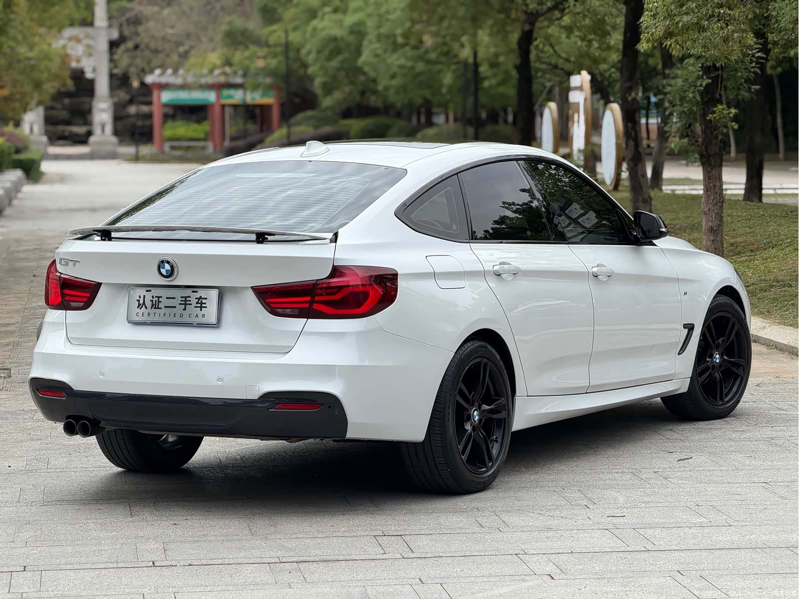 BMW 3 Series, 2019 13