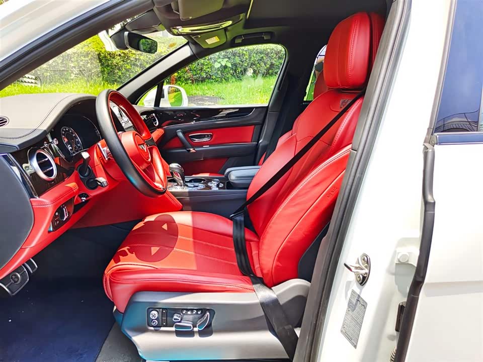 Bentley Tim Yue Bentley Tim Yue