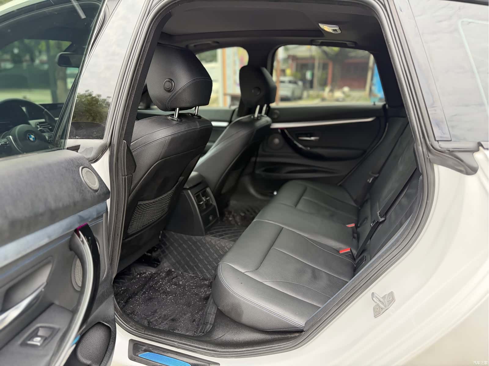 BMW 3 Series, 2019 все фото