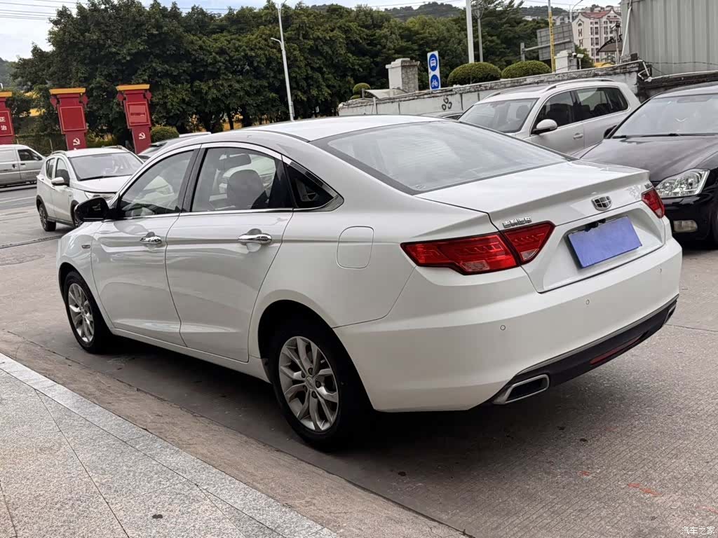 Geely Emgrand, 2017 6