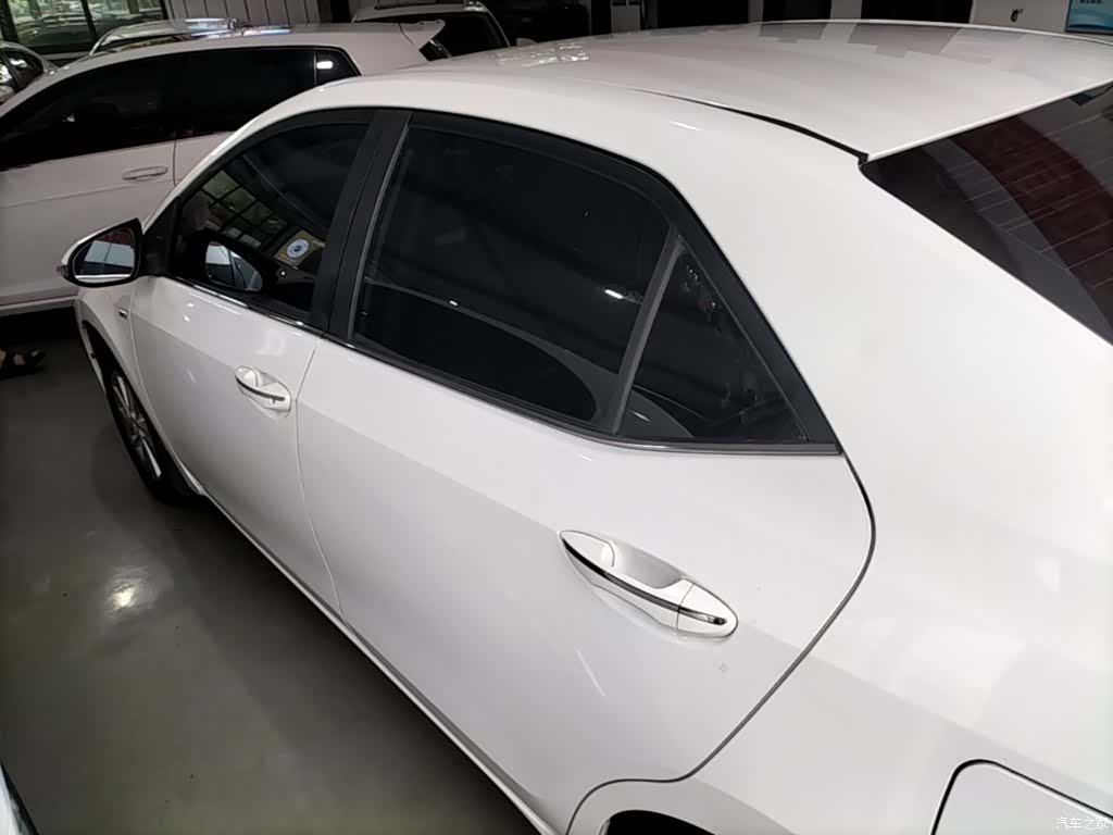 Toyota Corolla, 2016 все фото