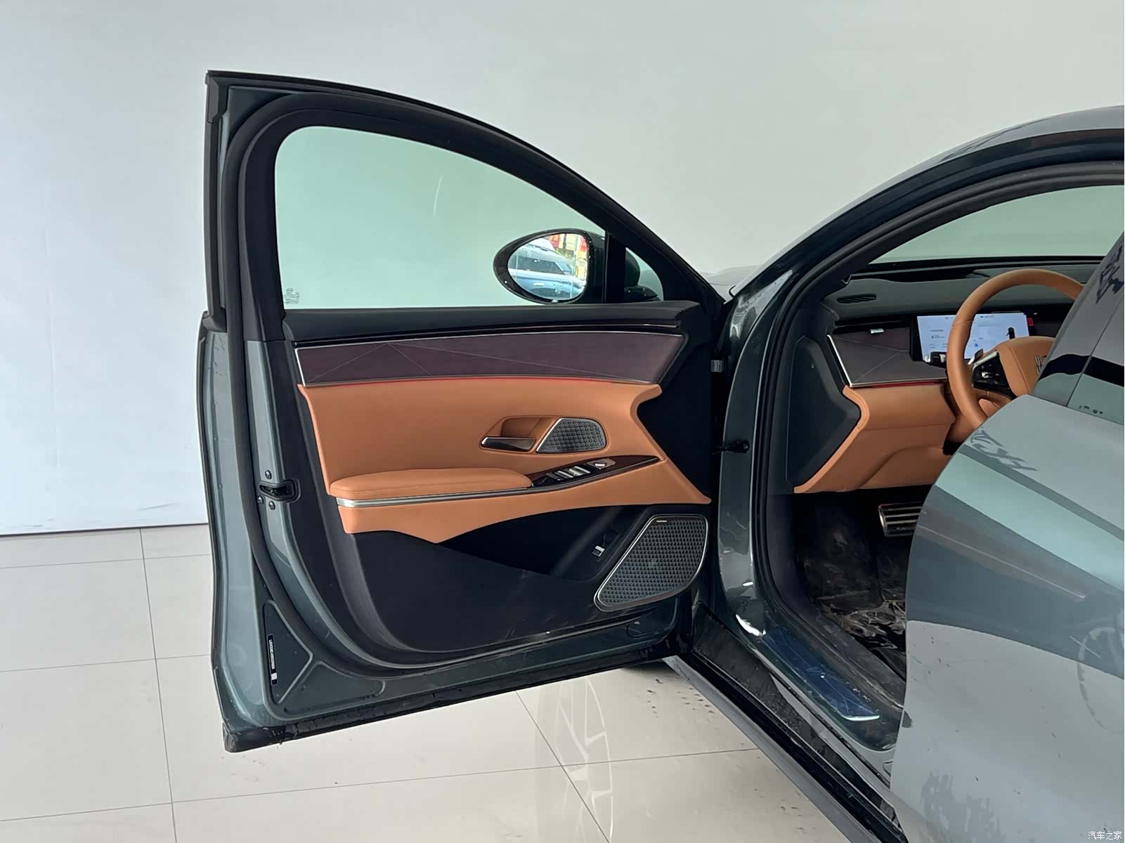 BYD Han, 2025 14