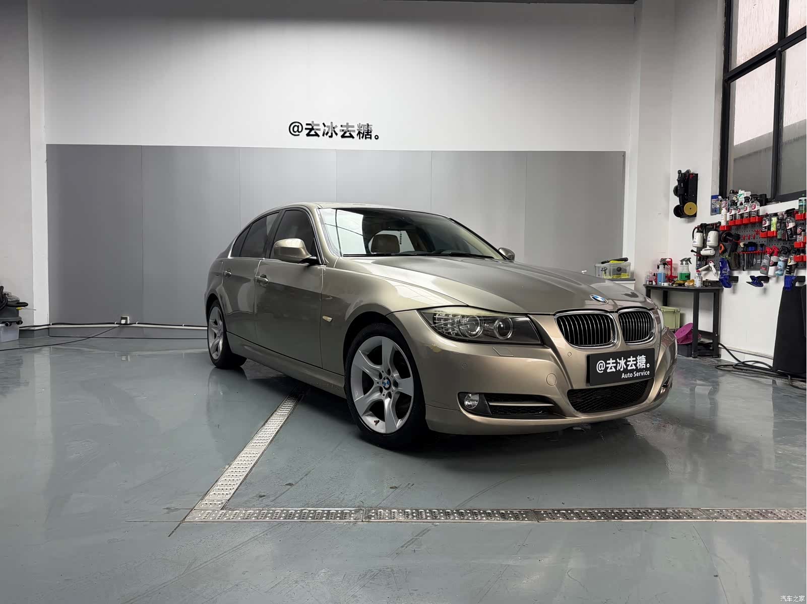 BMW 3 Series, 2011 1