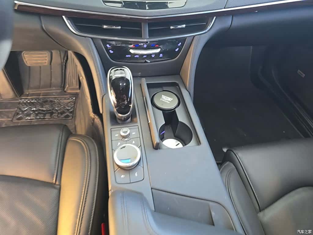 Cadillac CT6, 2021 14