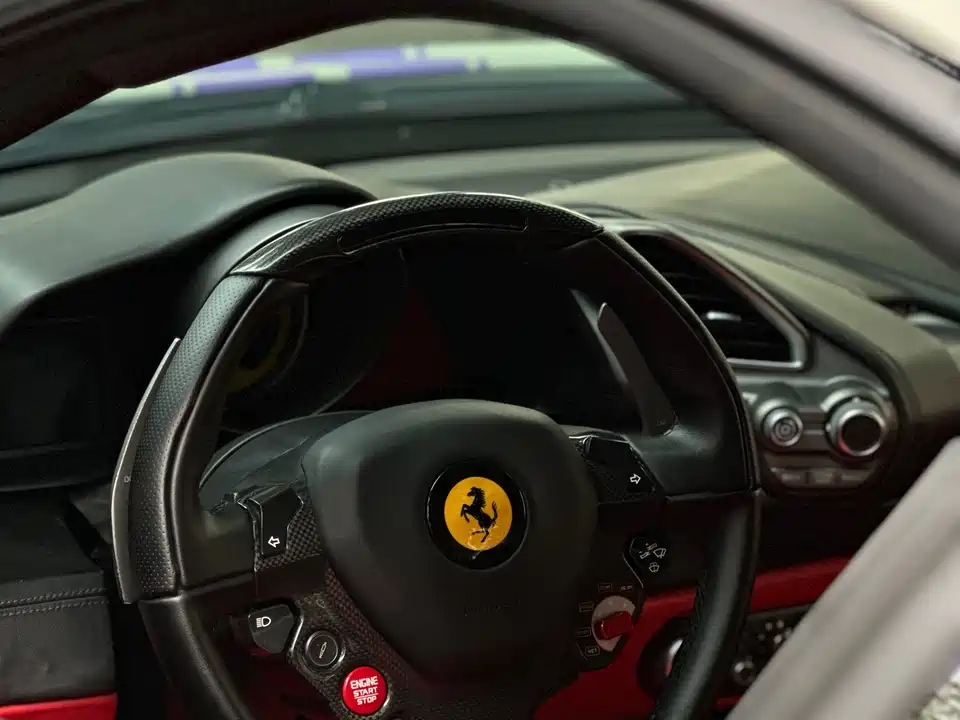 Ferrari 488
