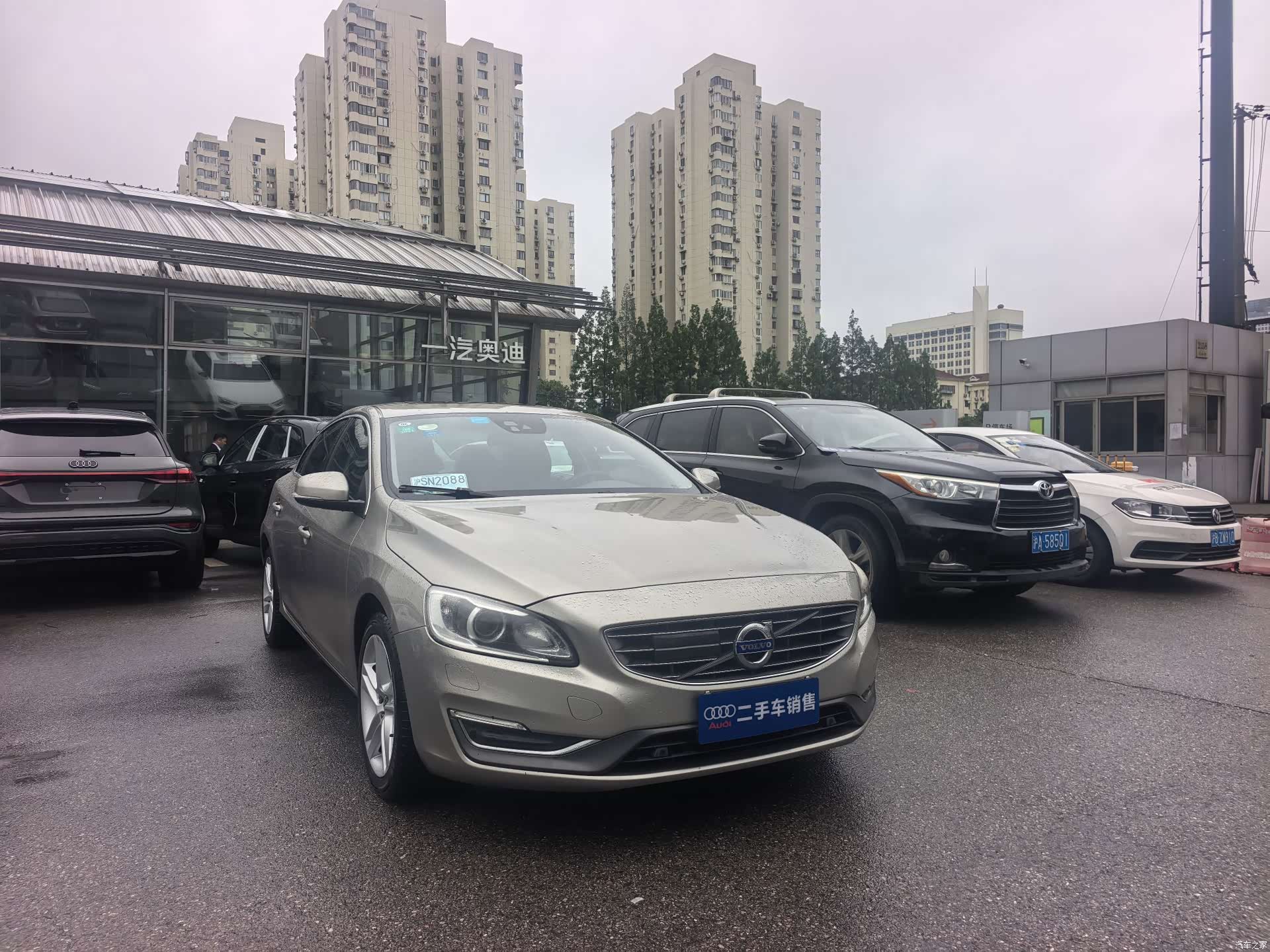 Volvo S60, 2015 3