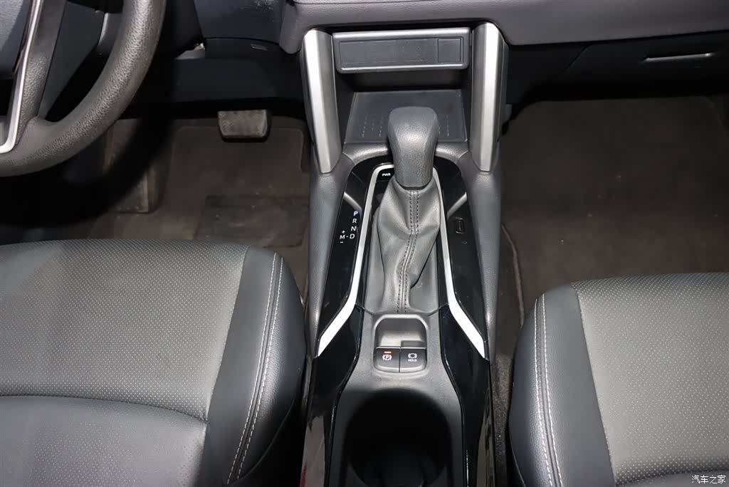Toyota Frontlander, 2023 14