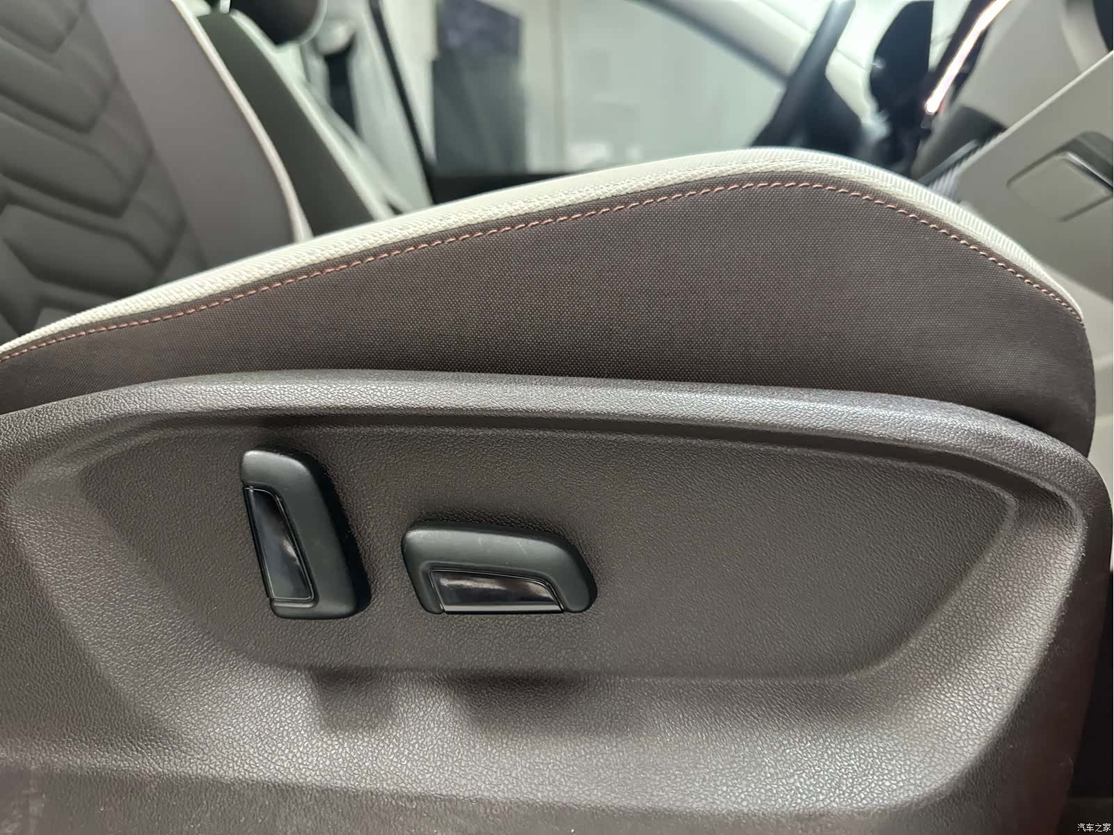 Volkswagen Tayron, 2023 28