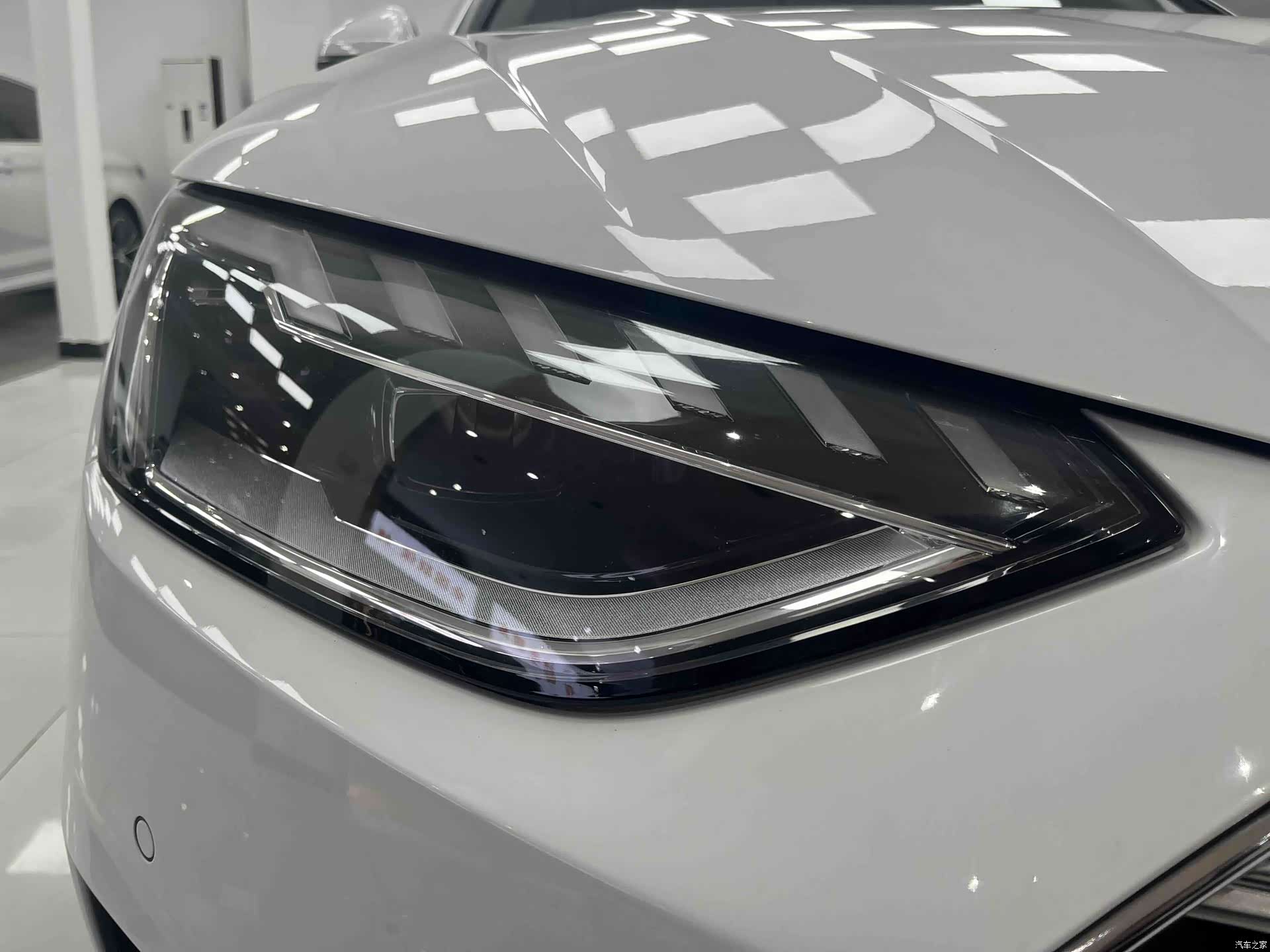 Audi A4L, 2021 13