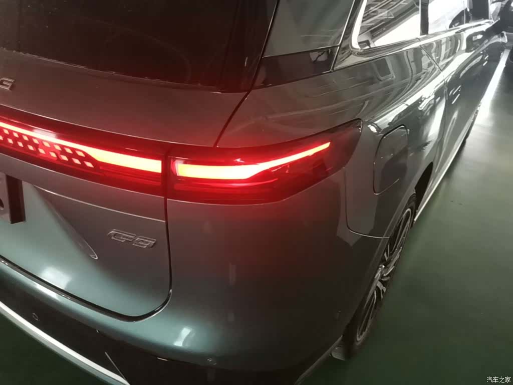 Xpeng G9, 2023 8