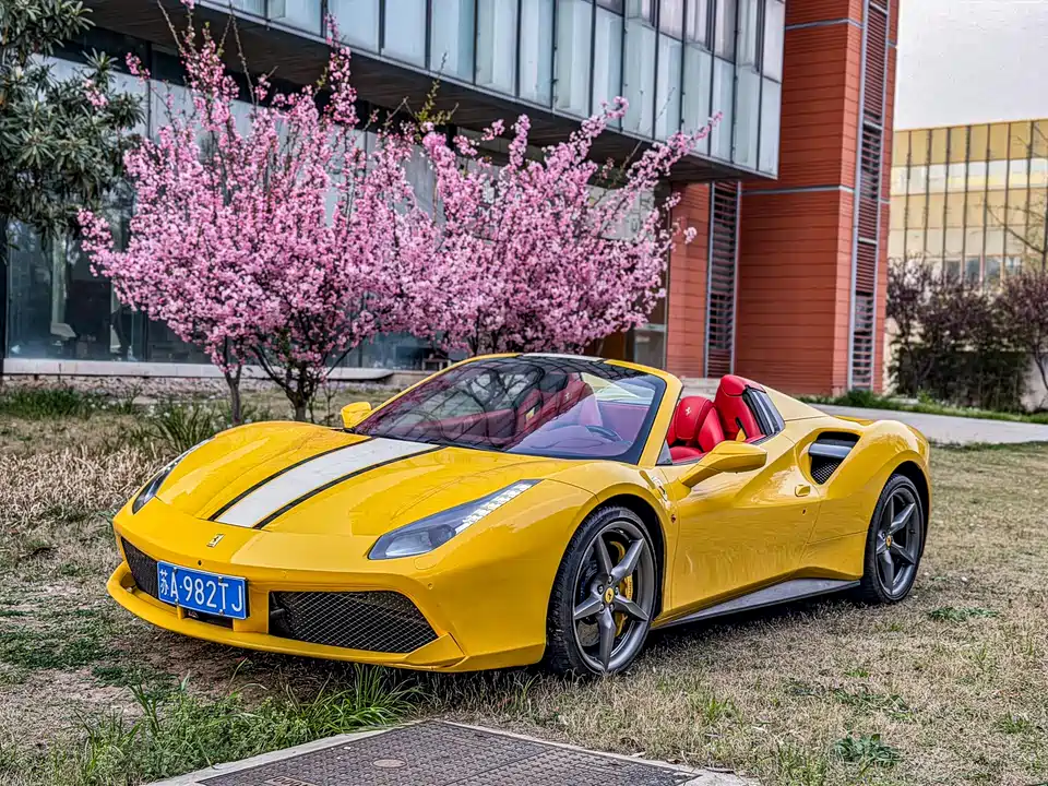 Ferrari 488