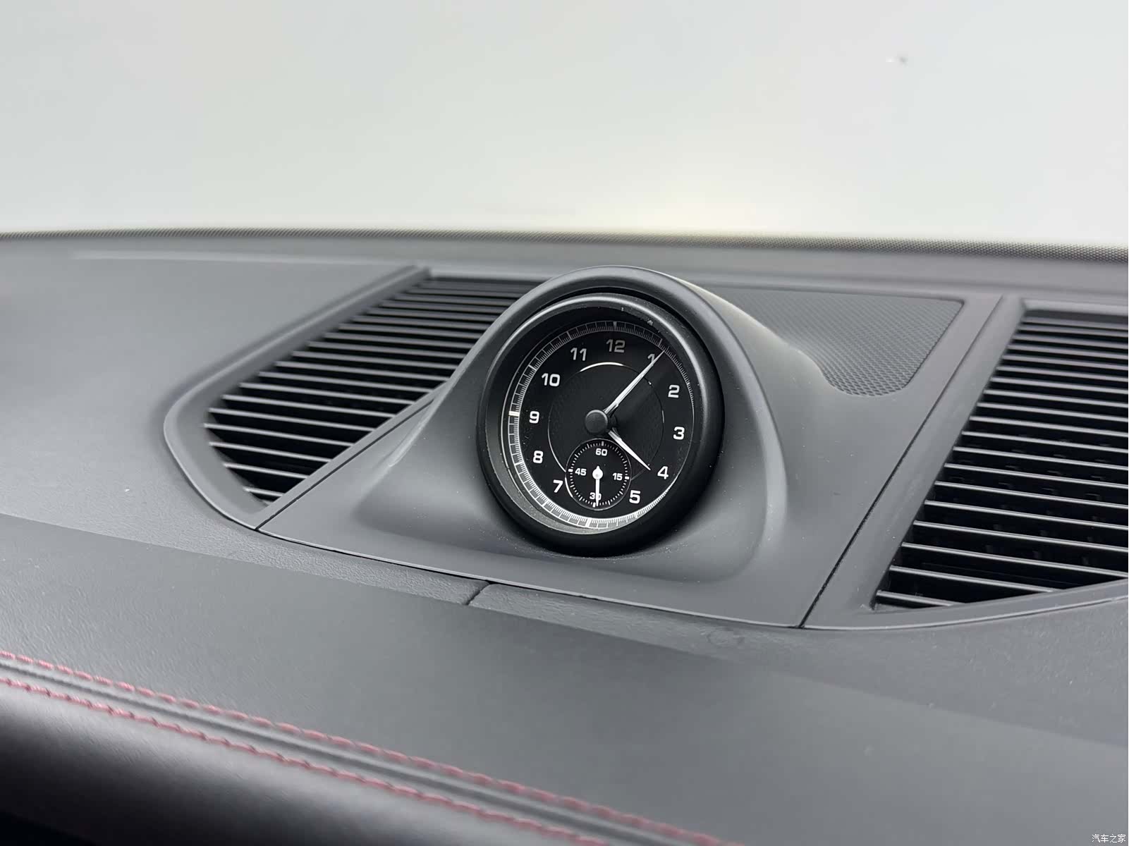 Porsche Macan, 2023 8