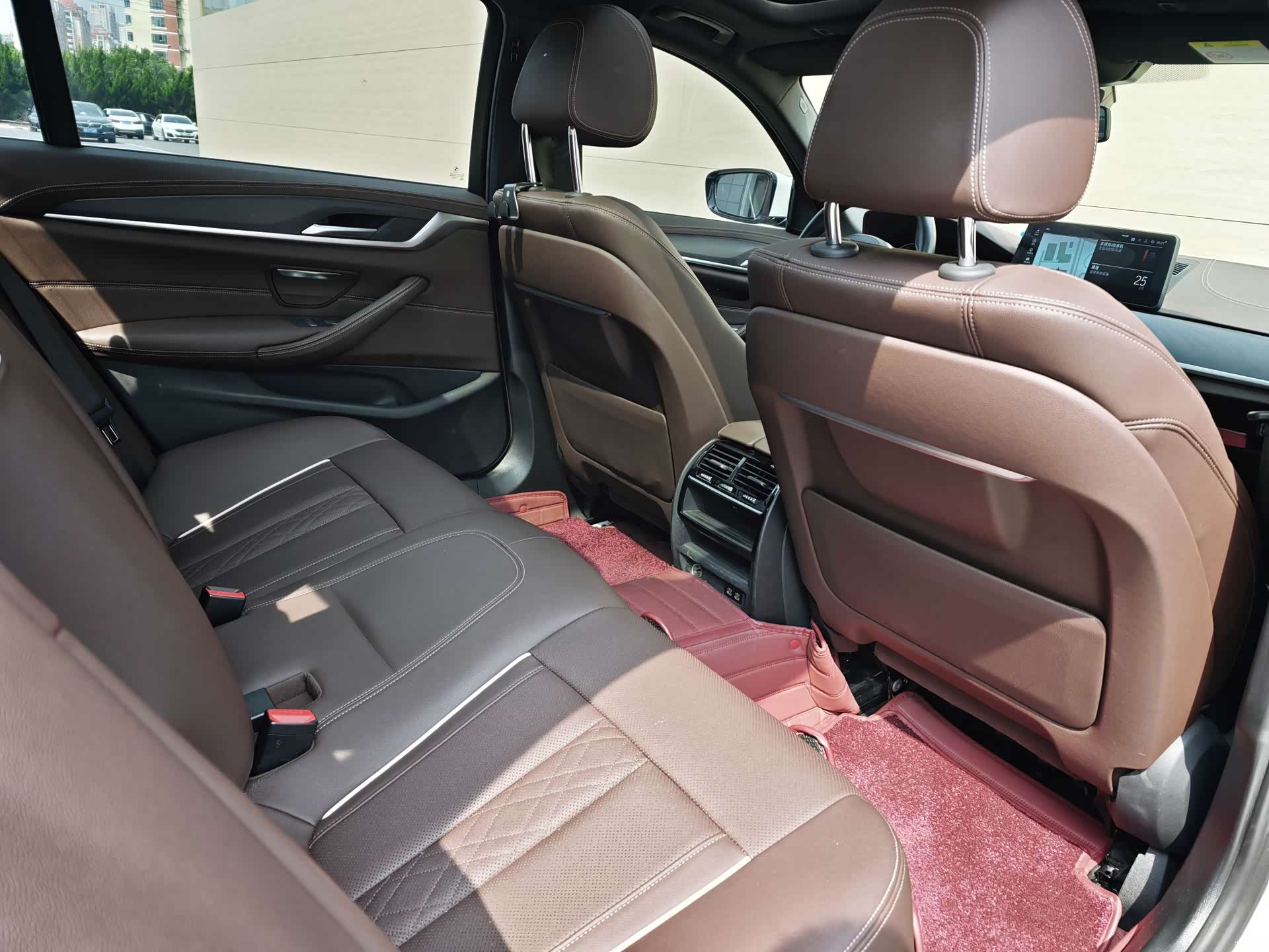 BMW 5 Series, 2022 14