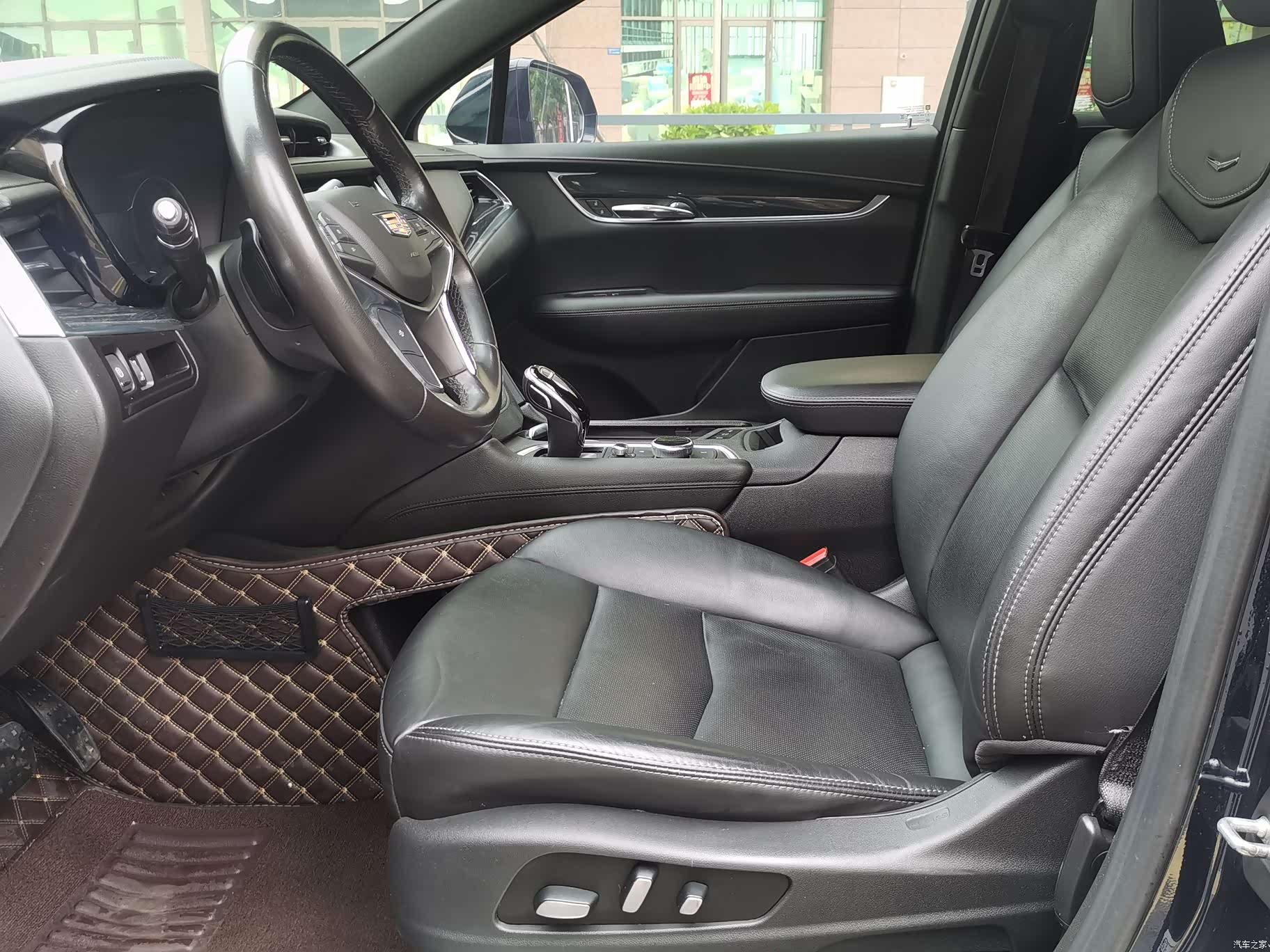 Cadillac XT5, 2020 4