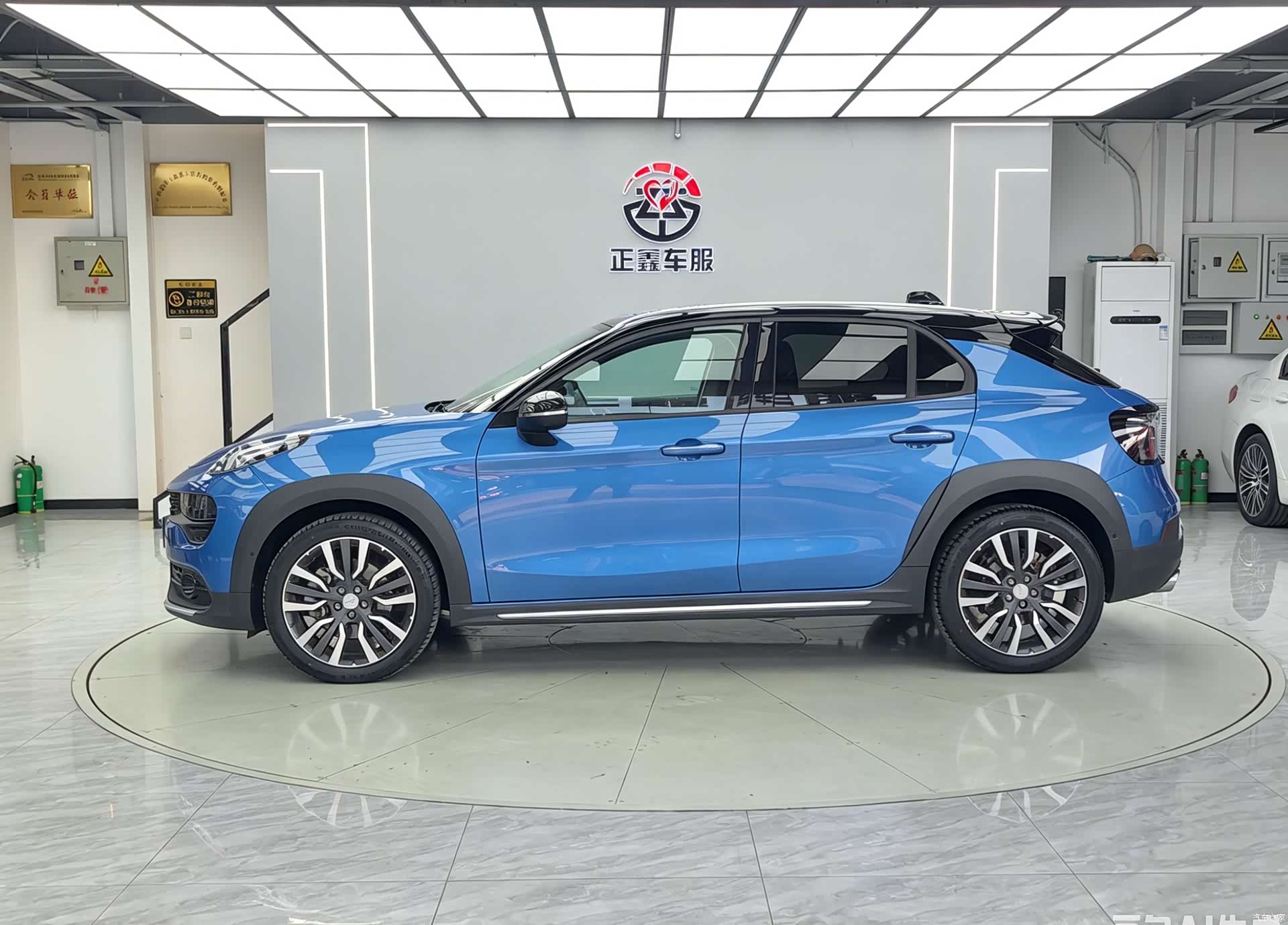 Lynk & Co 01, 2019 13