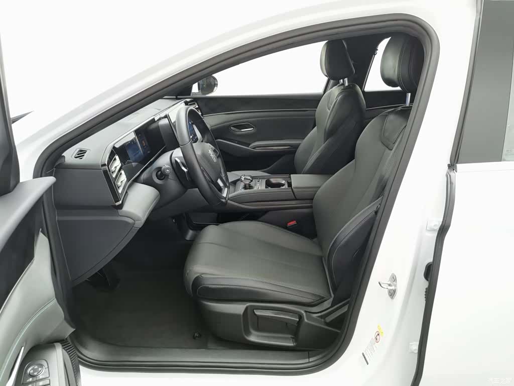BYD Qin, 2025 10