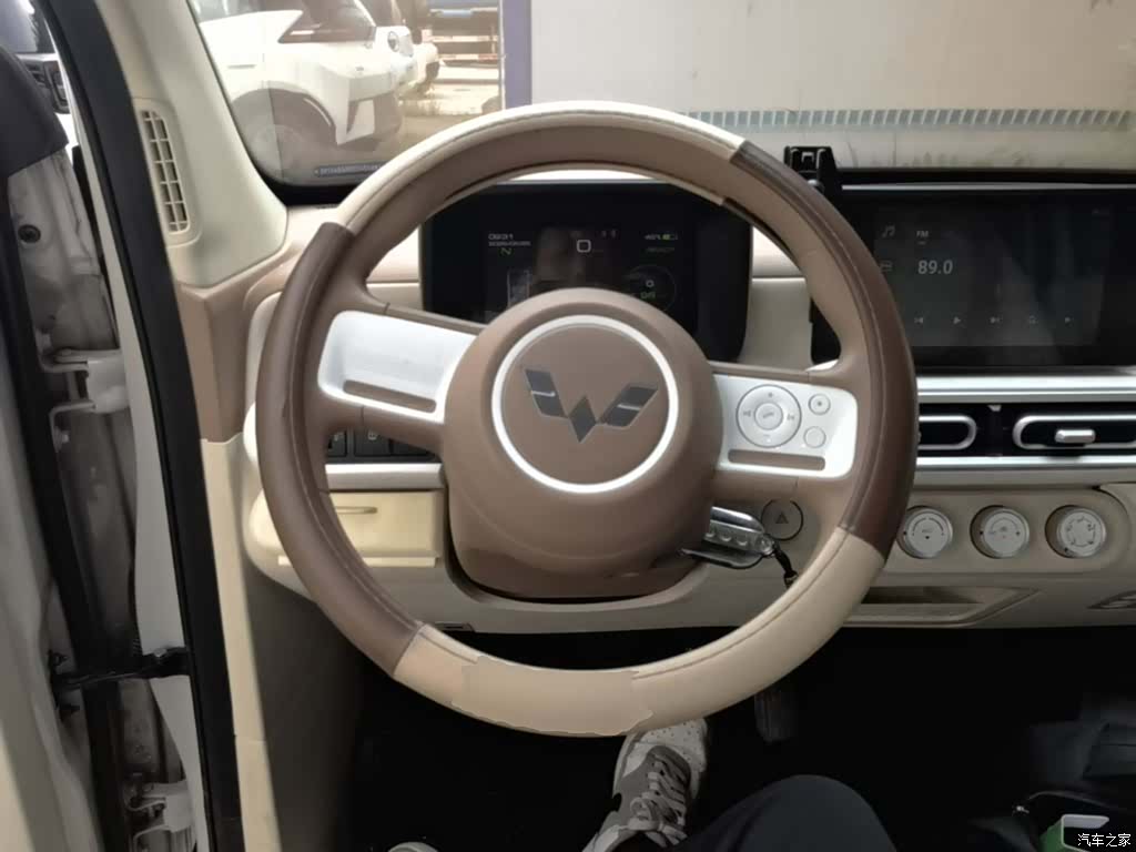 Wuling MINIEV, 2024 11