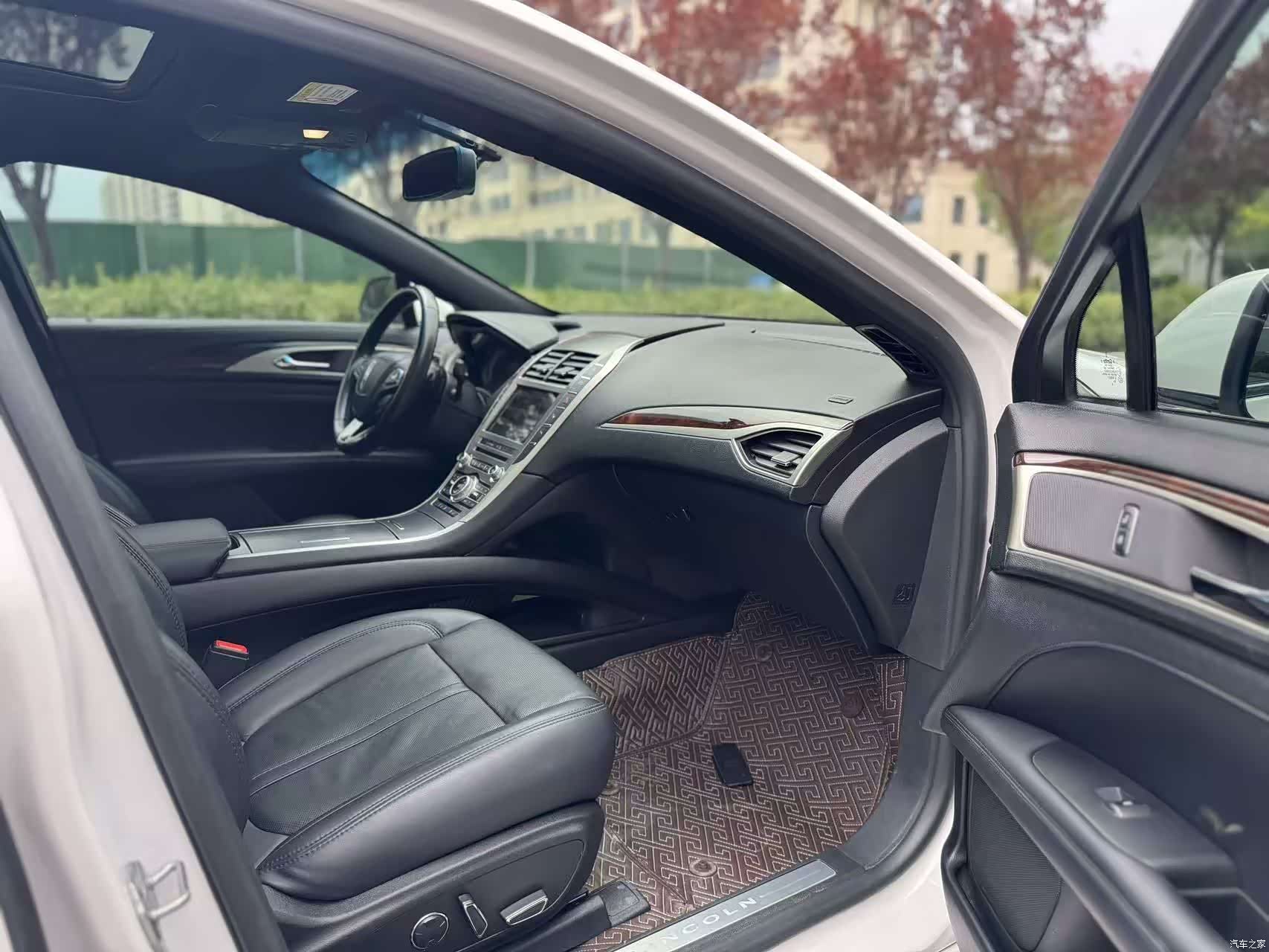 Lincoln MKZ, 2018 17