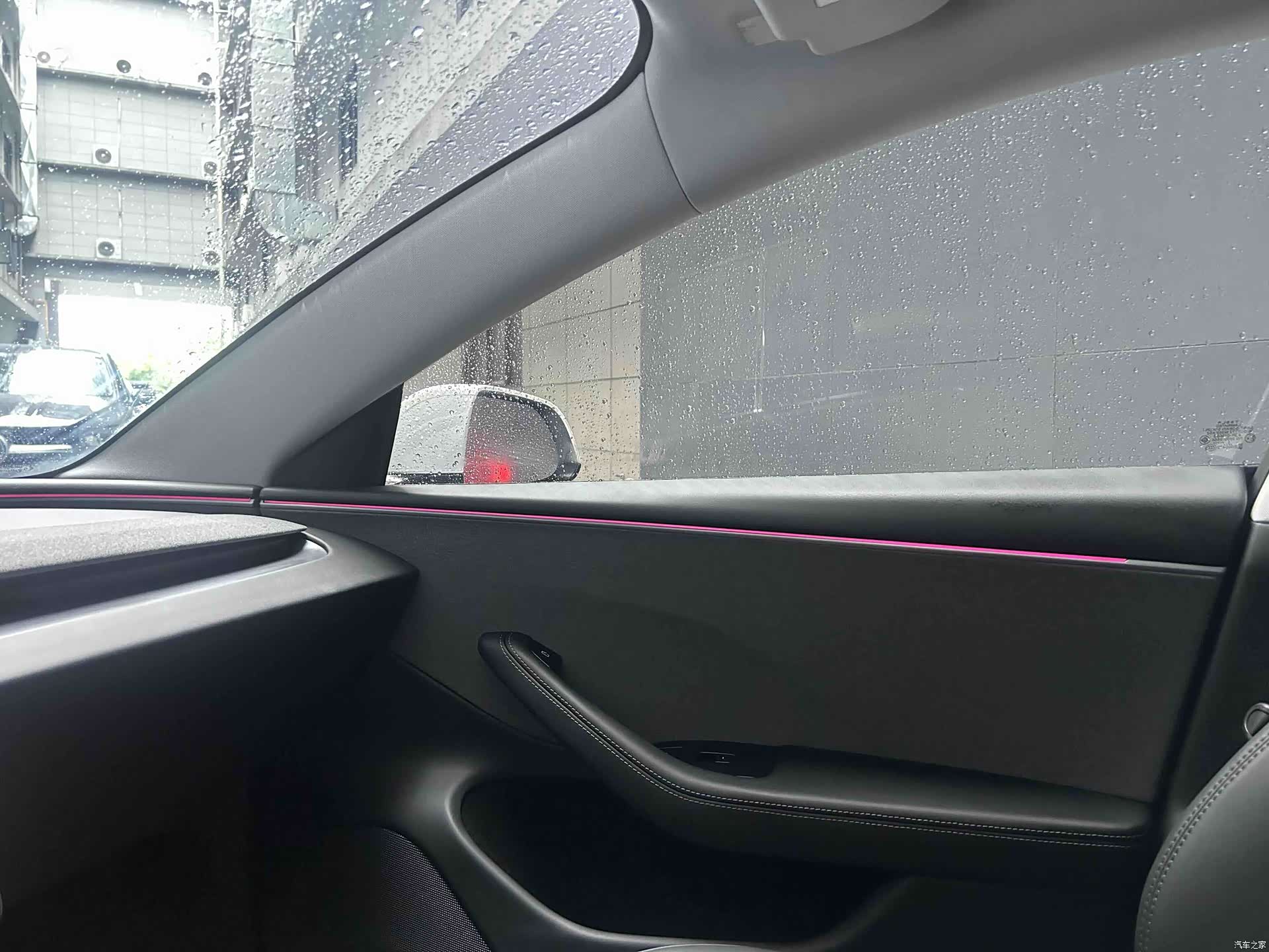 Tesla Model 3, 2025 14