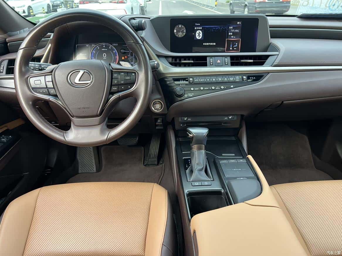Lexus ES, 2020 8