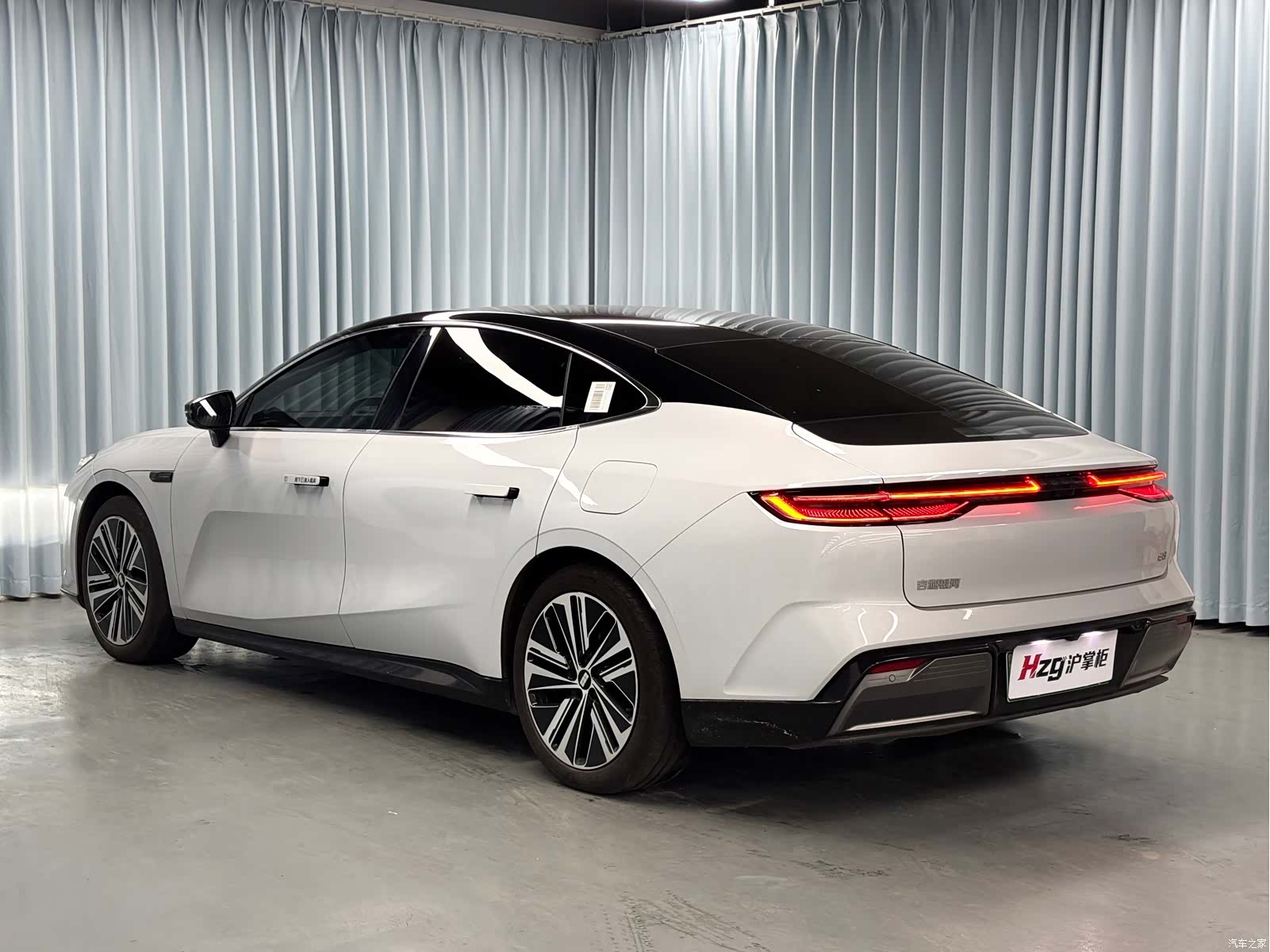 Geely E8, 2024 9