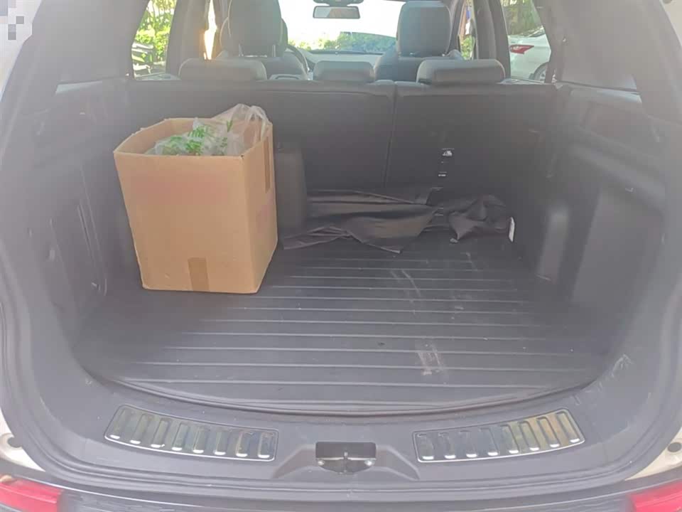 Land Rover Discover sources for sports