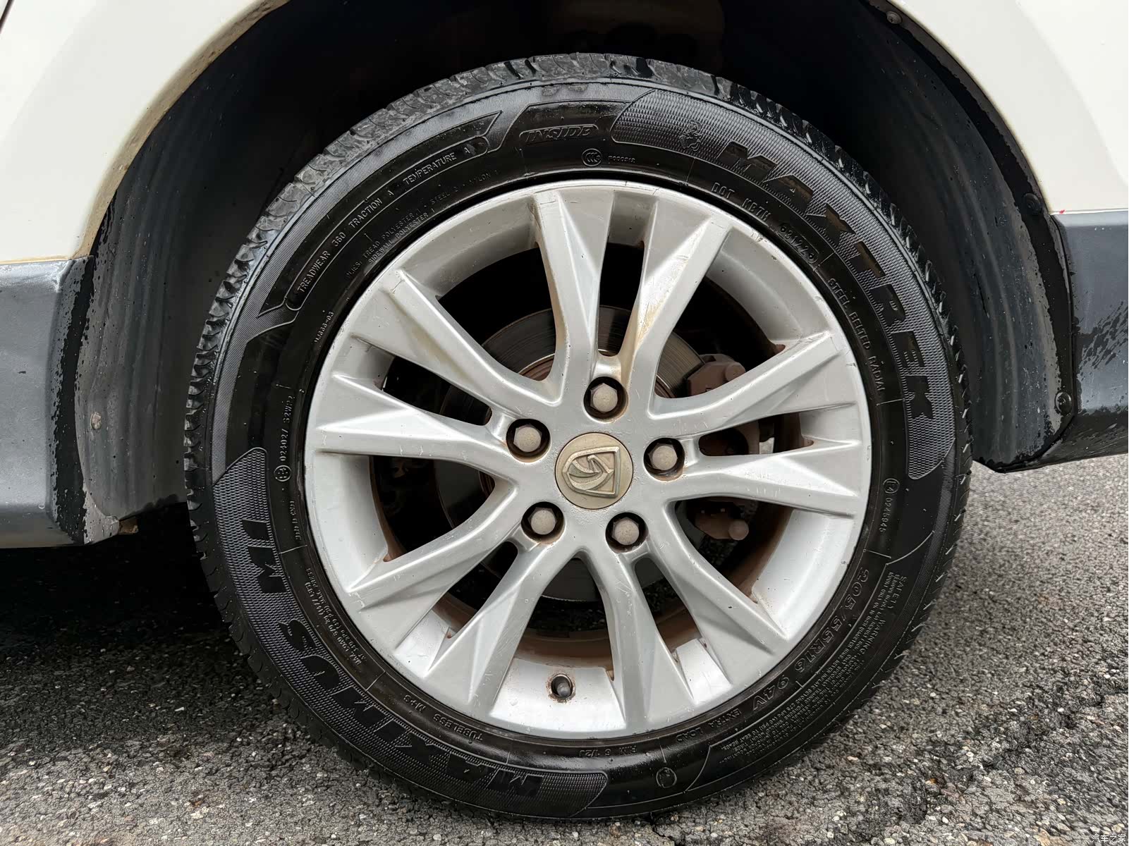 Wuling 730, 2015 16