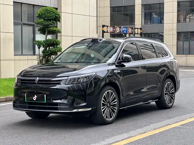 AITO M7 2024 — купить из Китая под заказ