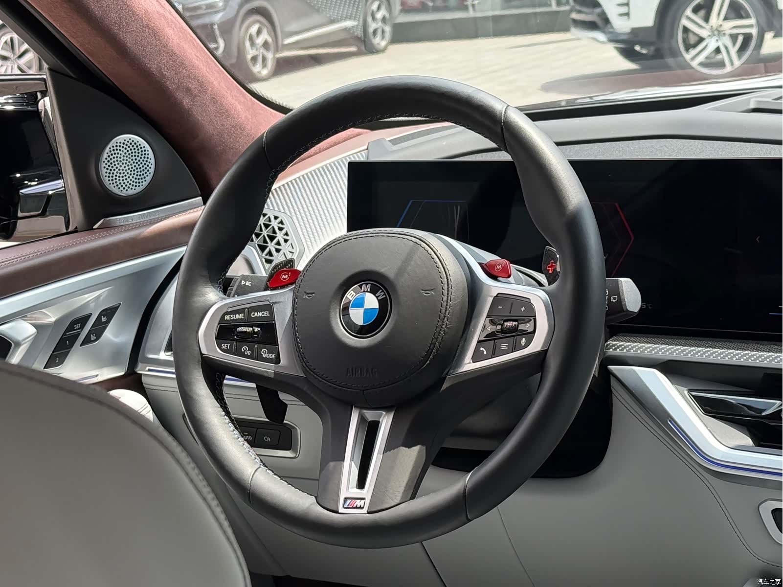 BMW XM, 2024 13