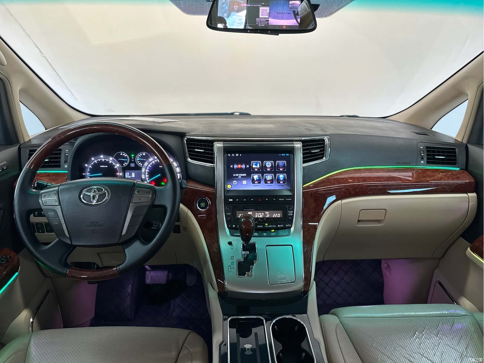 Toyota Alphard, 2012 13