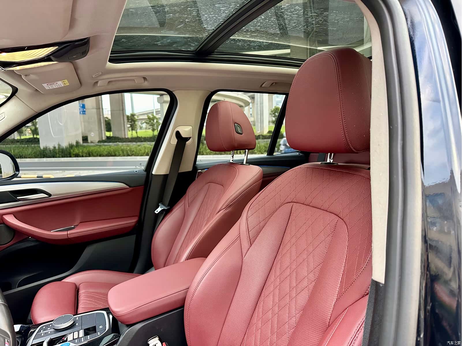 BMW iX3, 2023 7