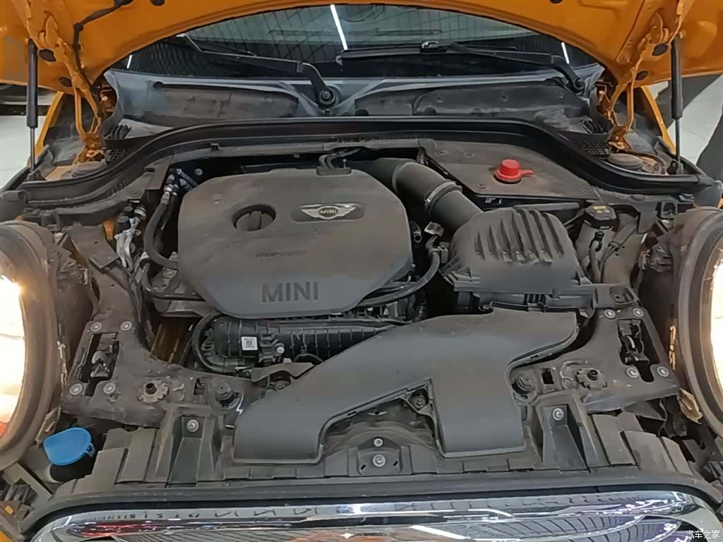 Mini ONE, 2018 20