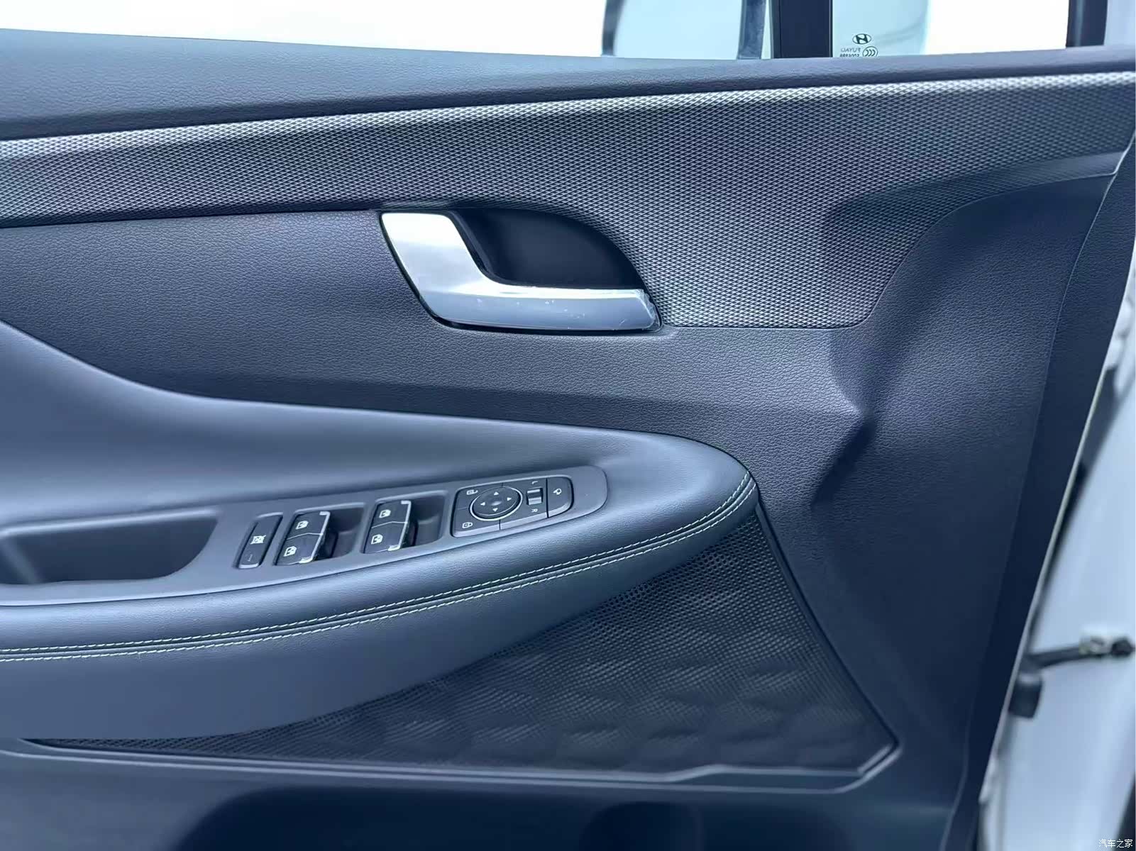 Hyundai Santa Fe, 2023 13