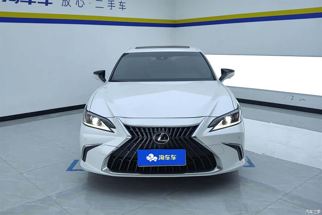 Lexus ES, 2024 2
