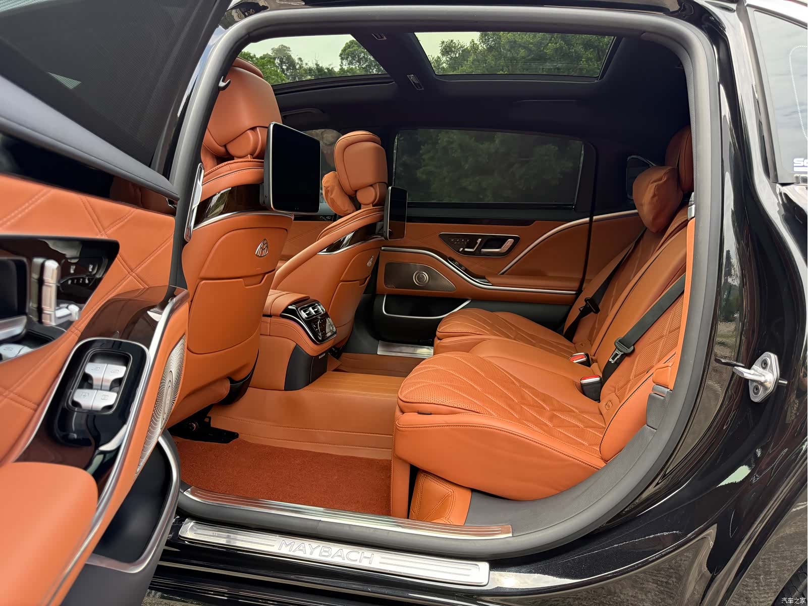 Maybach S-Class, 2021 12