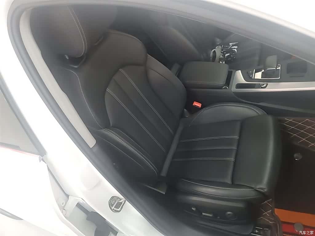 Audi A4L, 2021 25