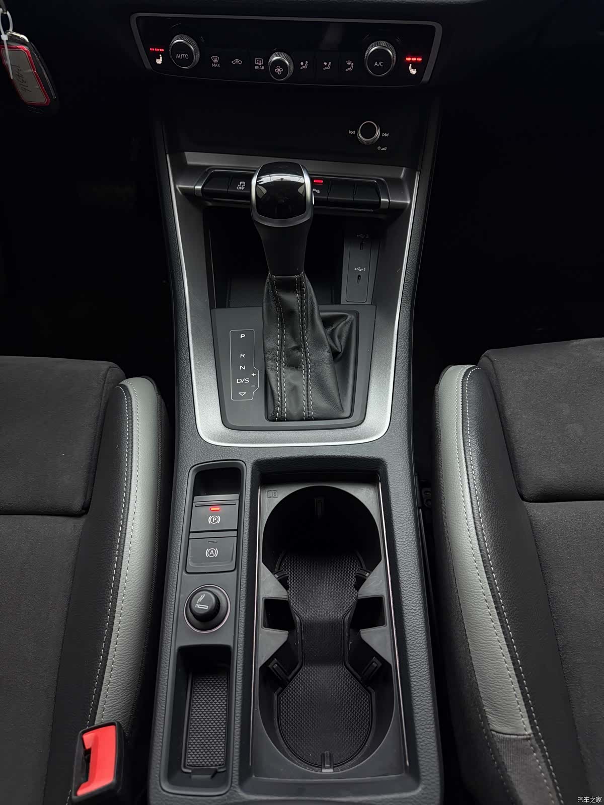 Audi Q3, 2022 16