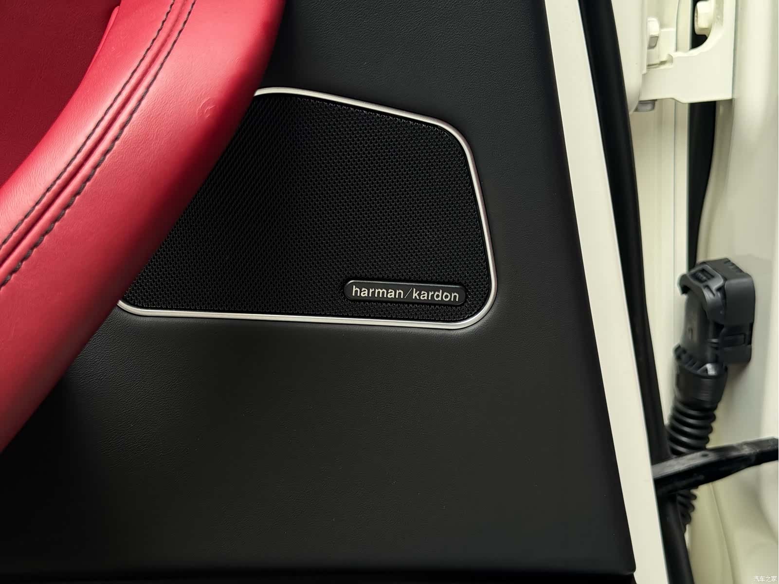 Maserati Levante, 2017 12