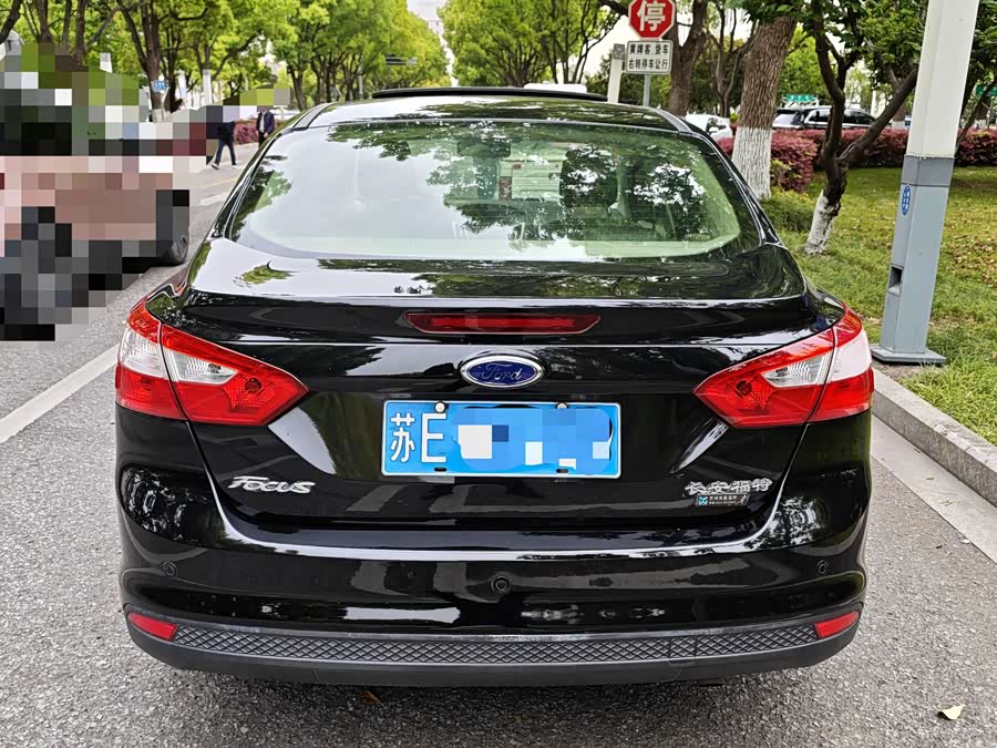 Ford Focus 2013, фото 4