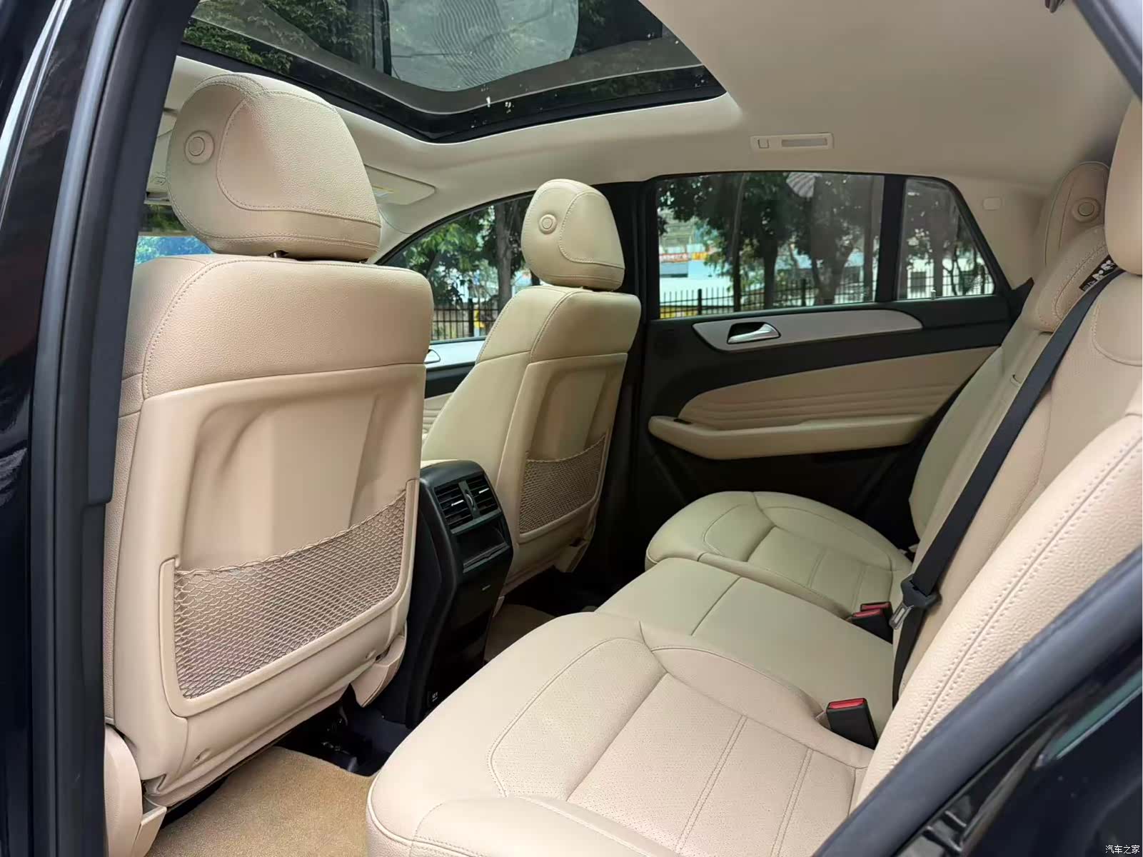 Mercedes-Benz GLE, 2019 8