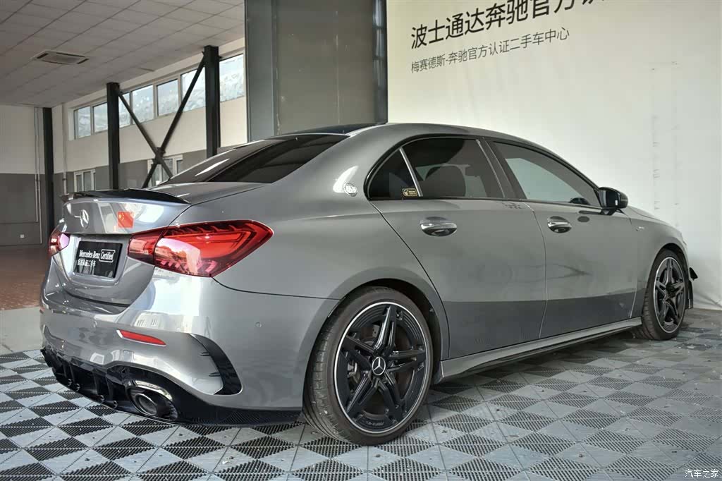 Mercedes-Benz A-Class, 2024 14