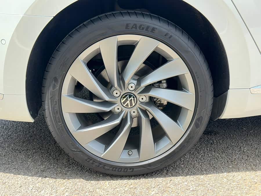 Volkswagen CC 2024, фото 13