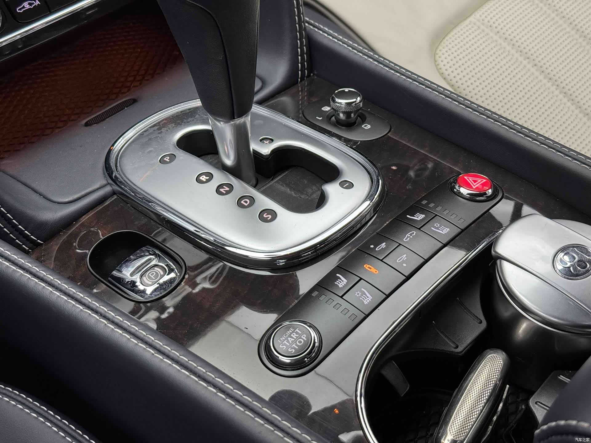 Bentley Continental GT, 2015 13