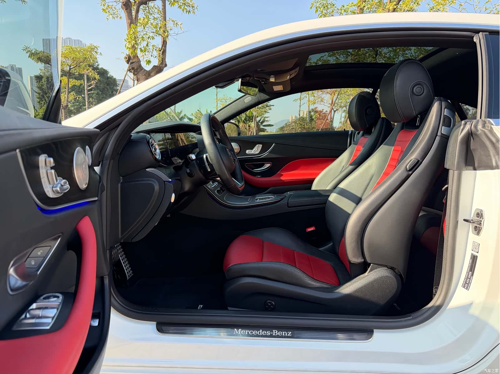 Mercedes-Benz E-Class, 2023 4