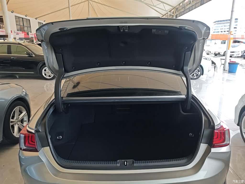 Lexus ES, 2020 19