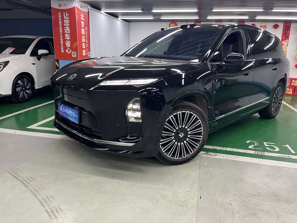 NIO ES8
