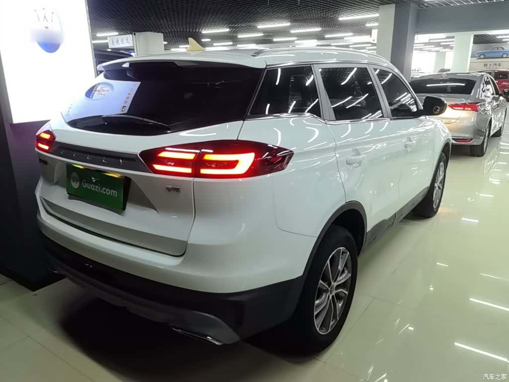 Geely Boyue, 2021 7