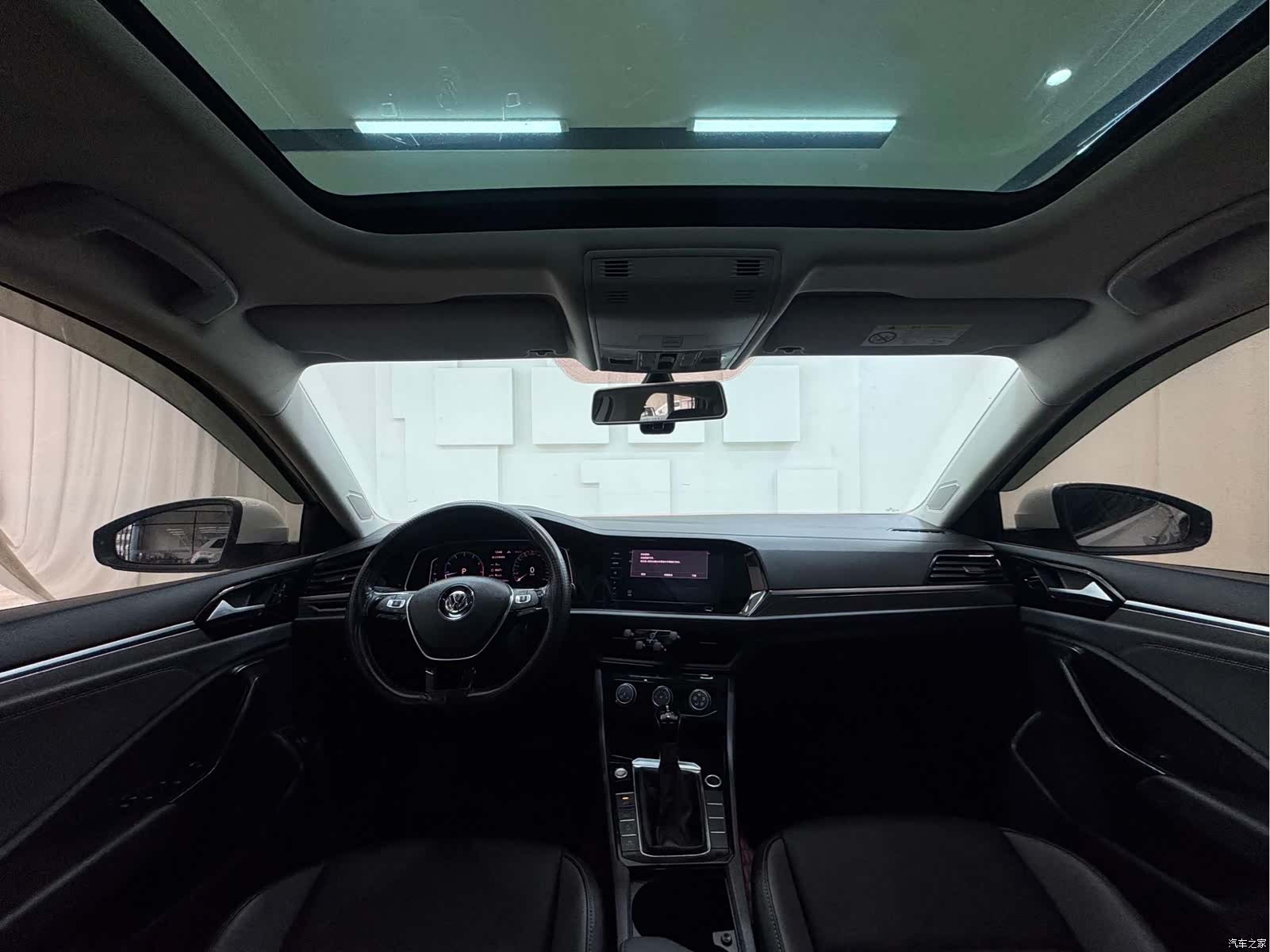 Volkswagen Sagitar, 2022 17