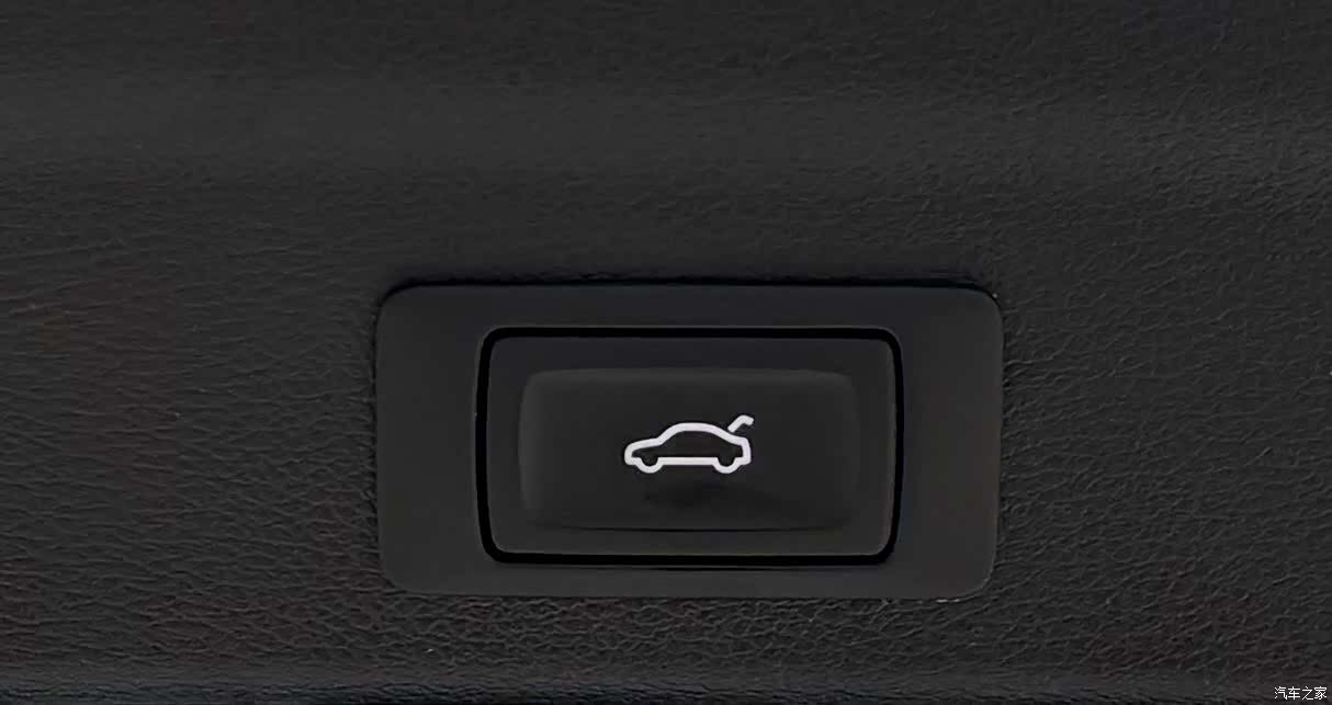 Audi Q3, 2023 25