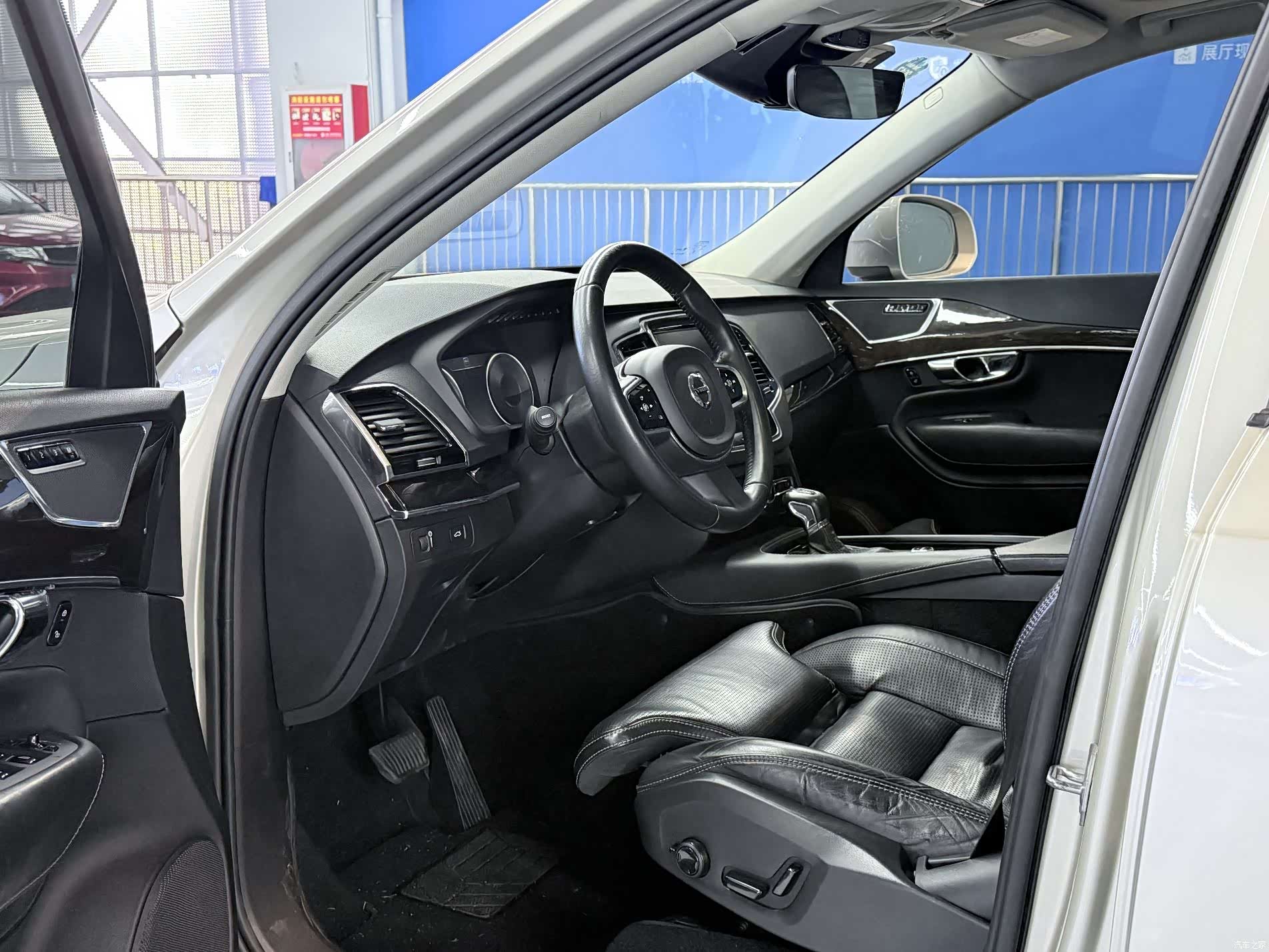 Volvo XC90, 2016 4